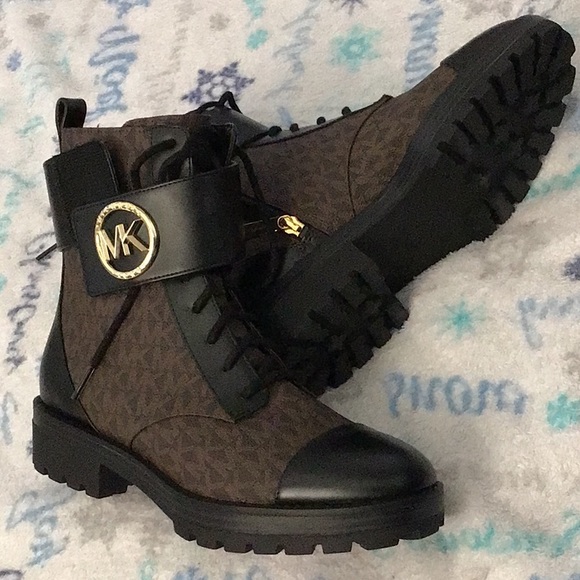 Boots - Picture 8 of 8